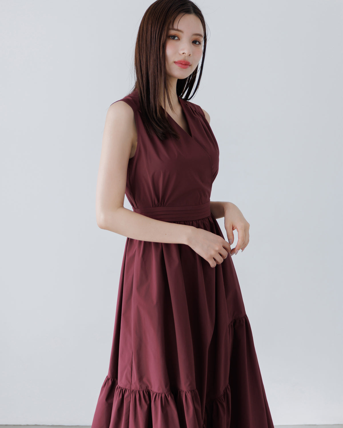 ノースリーブフレアイレヘムワンピース