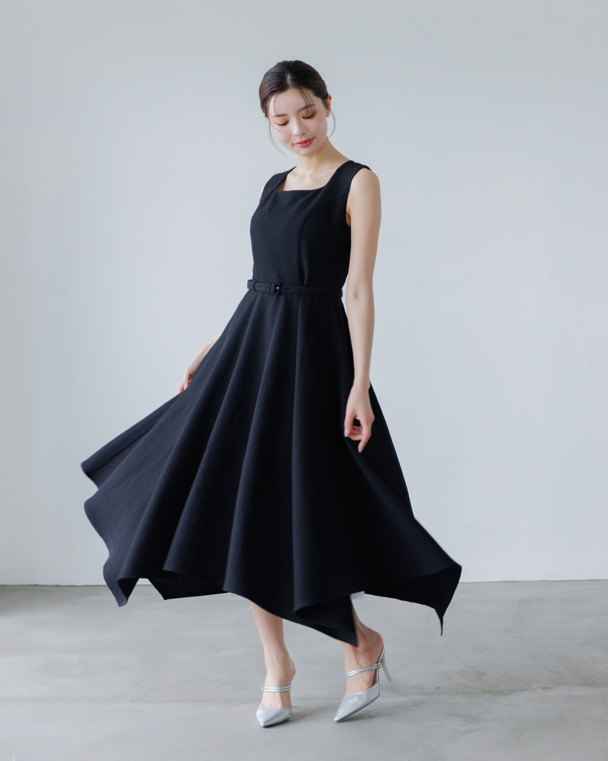 ノースリーブジャガードアシンメトリーワンピース